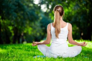 Healthy tips for practicing yoga every day